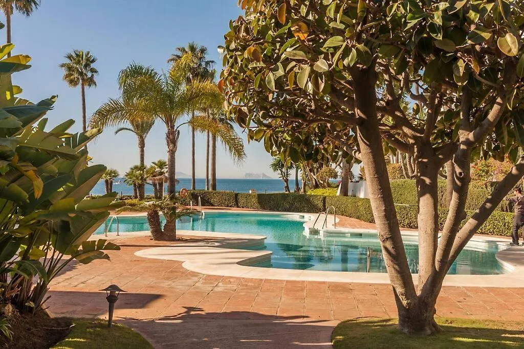 אסטפונה Alcazaba Beach Apartment