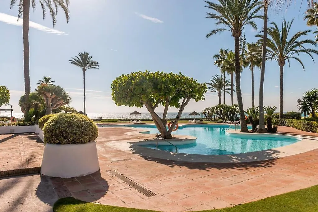 אסטפונה Alcazaba Beach Apartment ספרד