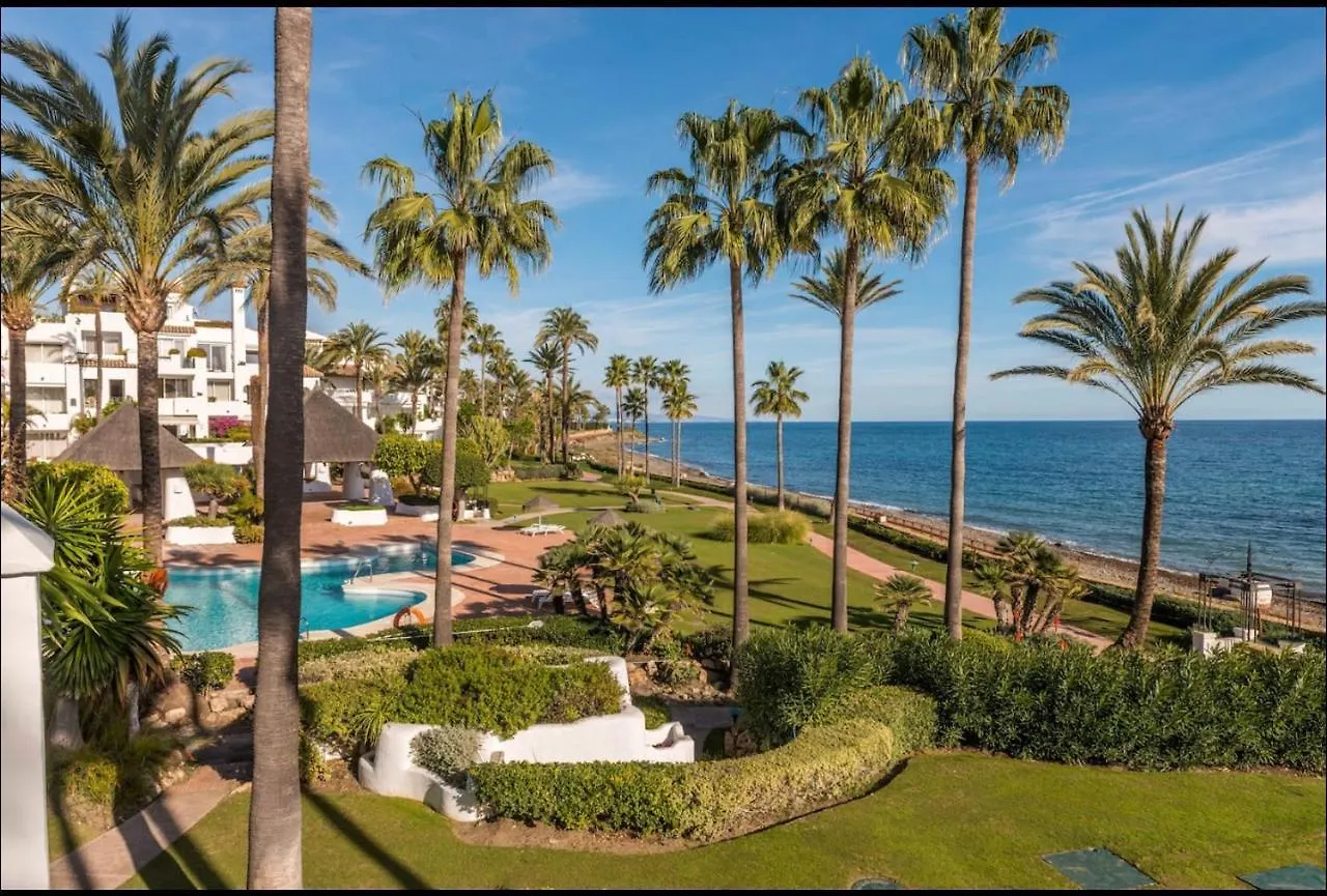 אסטפונה Alcazaba Beach Apartment