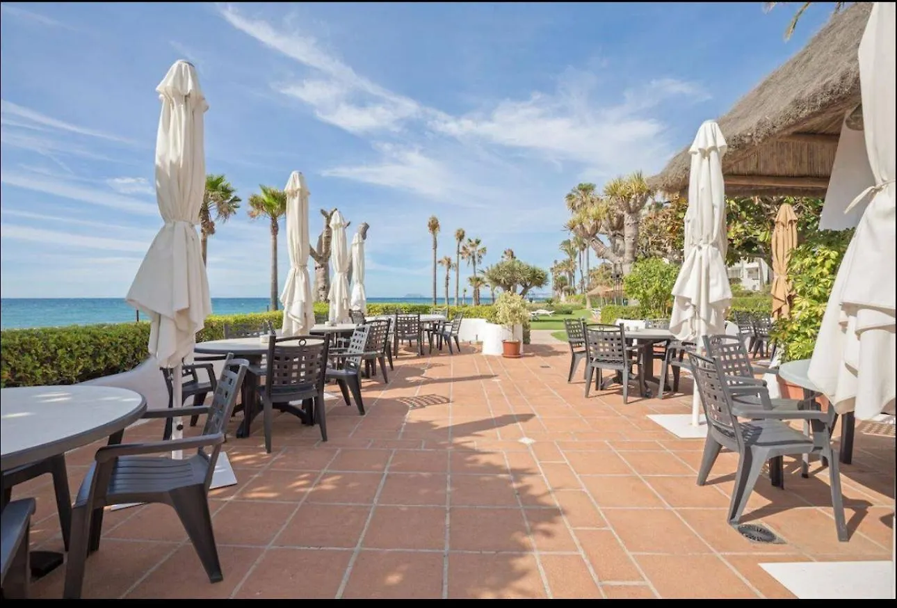 אסטפונה Alcazaba Beach Apartment
