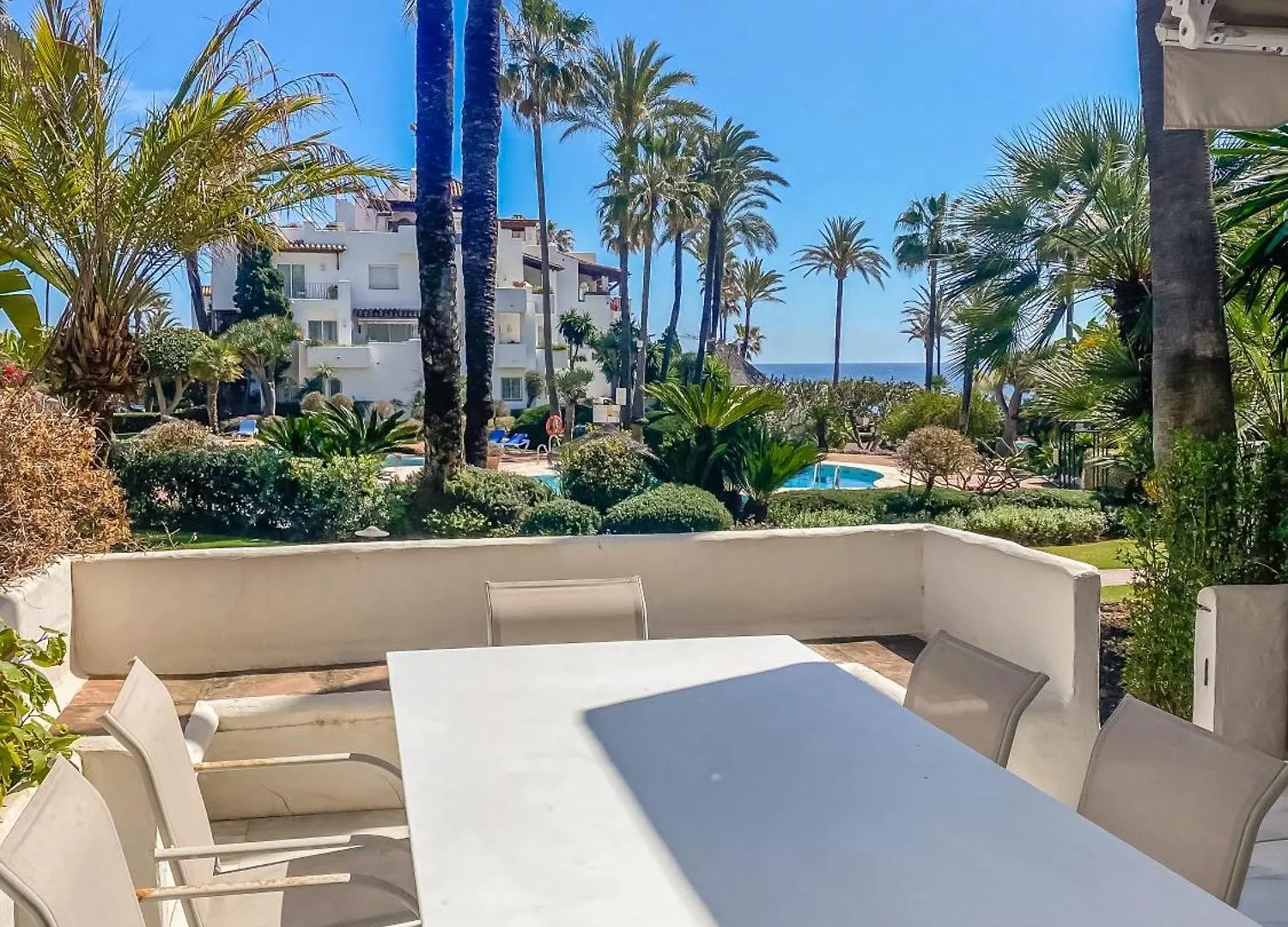 אסטפונה Alcazaba Beach Apartment