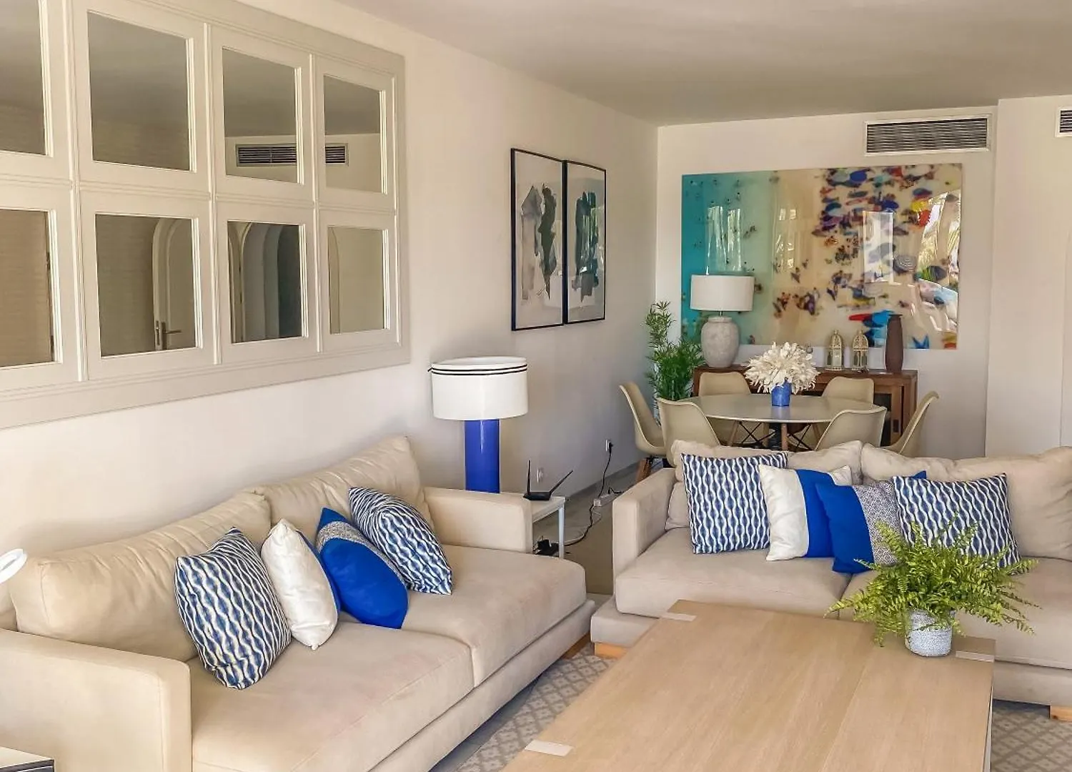 Alcazaba Beach Apartment エステポナ